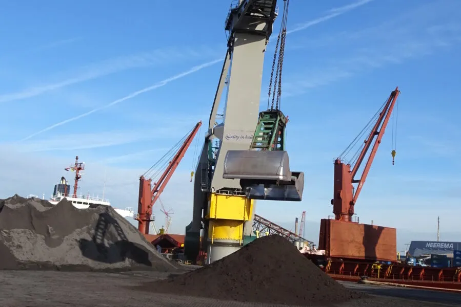 Handling coal OVET terminals