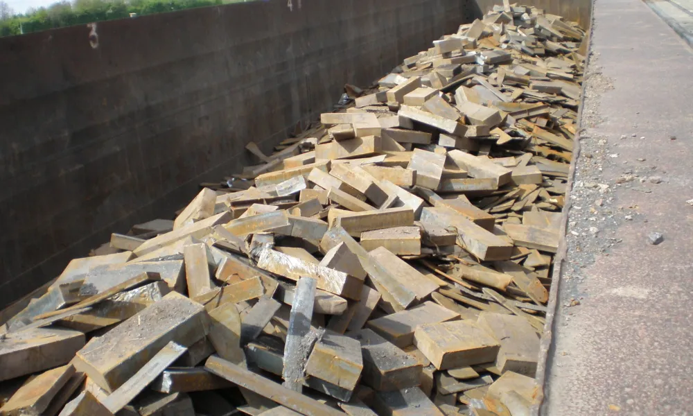 Peak iron OVET dry bulk terminal